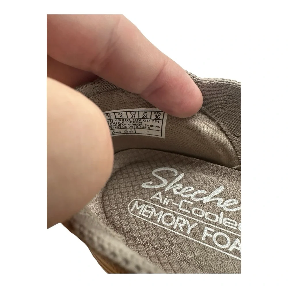 Skechers Slip On Shoes Womens 7 Taupe Classic Fit‎ Air Cooled Memory Foam 49481